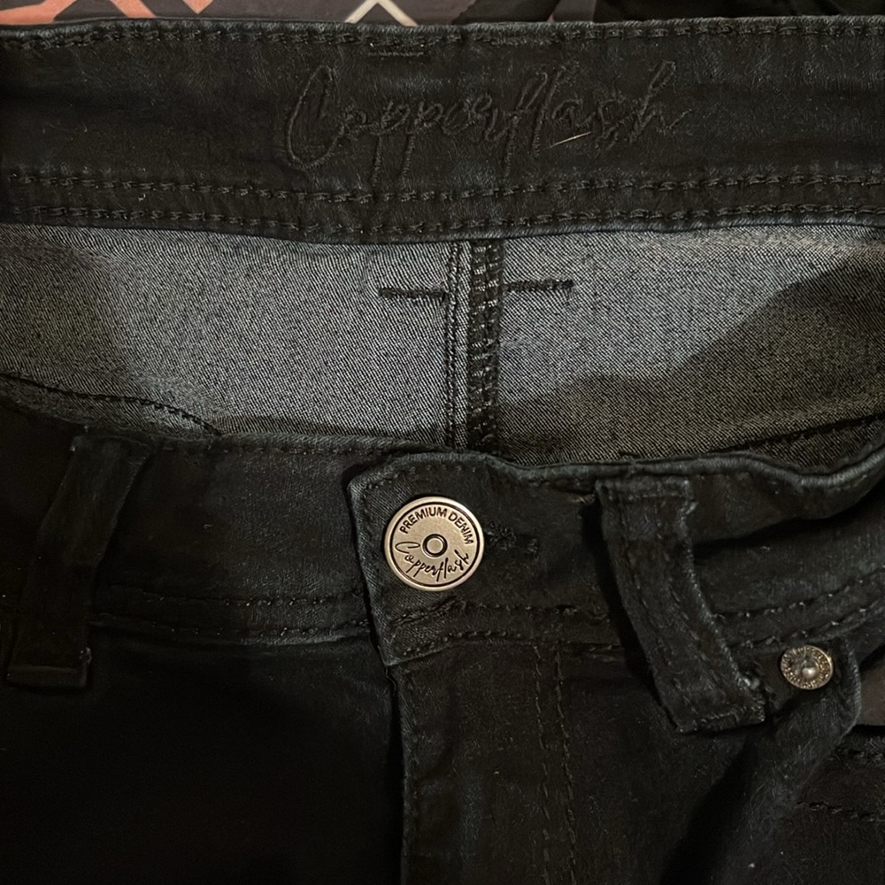 Jeans - Picture 2 of 3